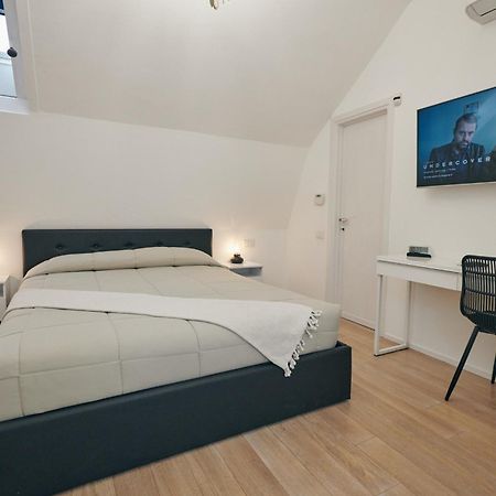 Sant'Andrea Penthouse By Montenapoleone Living 米兰 外观 照片